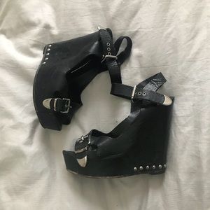 Dolce vita wedges